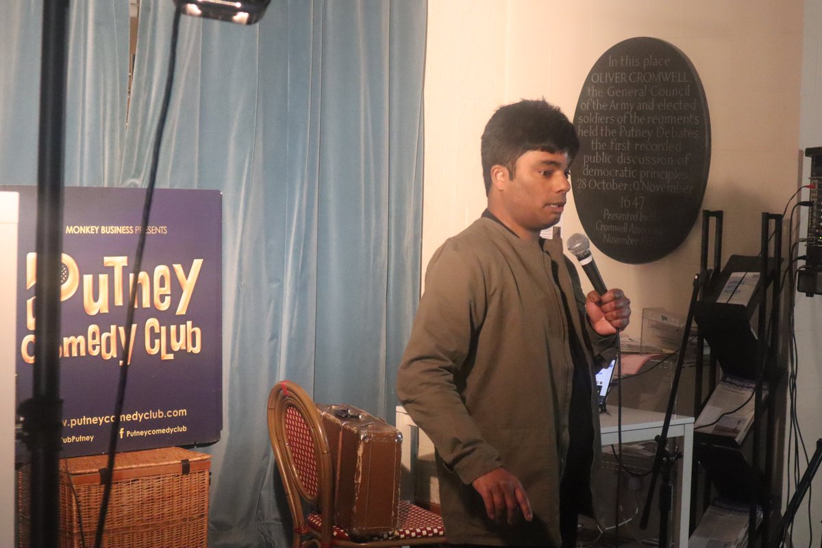 PUTNEY COMEDY CLUB LAST NIGHT <a href="/putneypantry/">Putney Pantry</a> #Putney
<a href="/PutneySocial/">Putney Social</a> 
 One of our best ever shows last night   Roland Saunders .Mark Simmons ,Konstantin Kisin ,Don Biswas  Currer Ball .
The audience were fantastic 
Next show on Sat 25 March
putneycomedyclub.co.uk