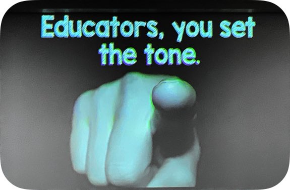 sim_medi's tweet photo. @developingem #developingem #me_dutopia @ducshub We neeed yo set the tone for our learners https://t.co/lnyjCUId7q