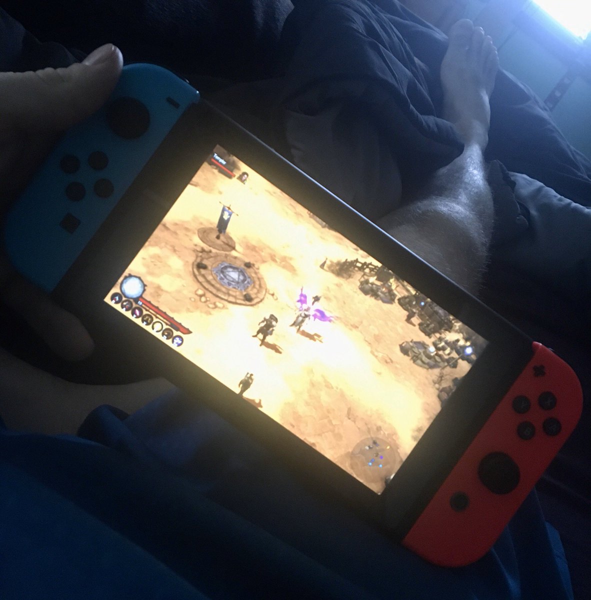 ahhhhGreg's tweet photo. If I told my younger self that one day I’d be able to play Diablo ANYWHERE, I wouldn’t believe it.. and here we are. Amazing. https://t.co/LTjRlQqU0S