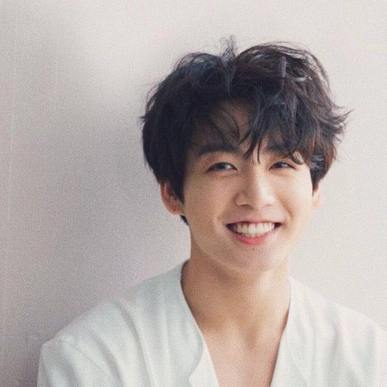 oca645's tweet photo. @shyuk_kiyowo @BTS_twt #Boywithluv #iHeartAwards #BestMusicVideo @BTS_twt https://t.co/cu5QQCCIqE