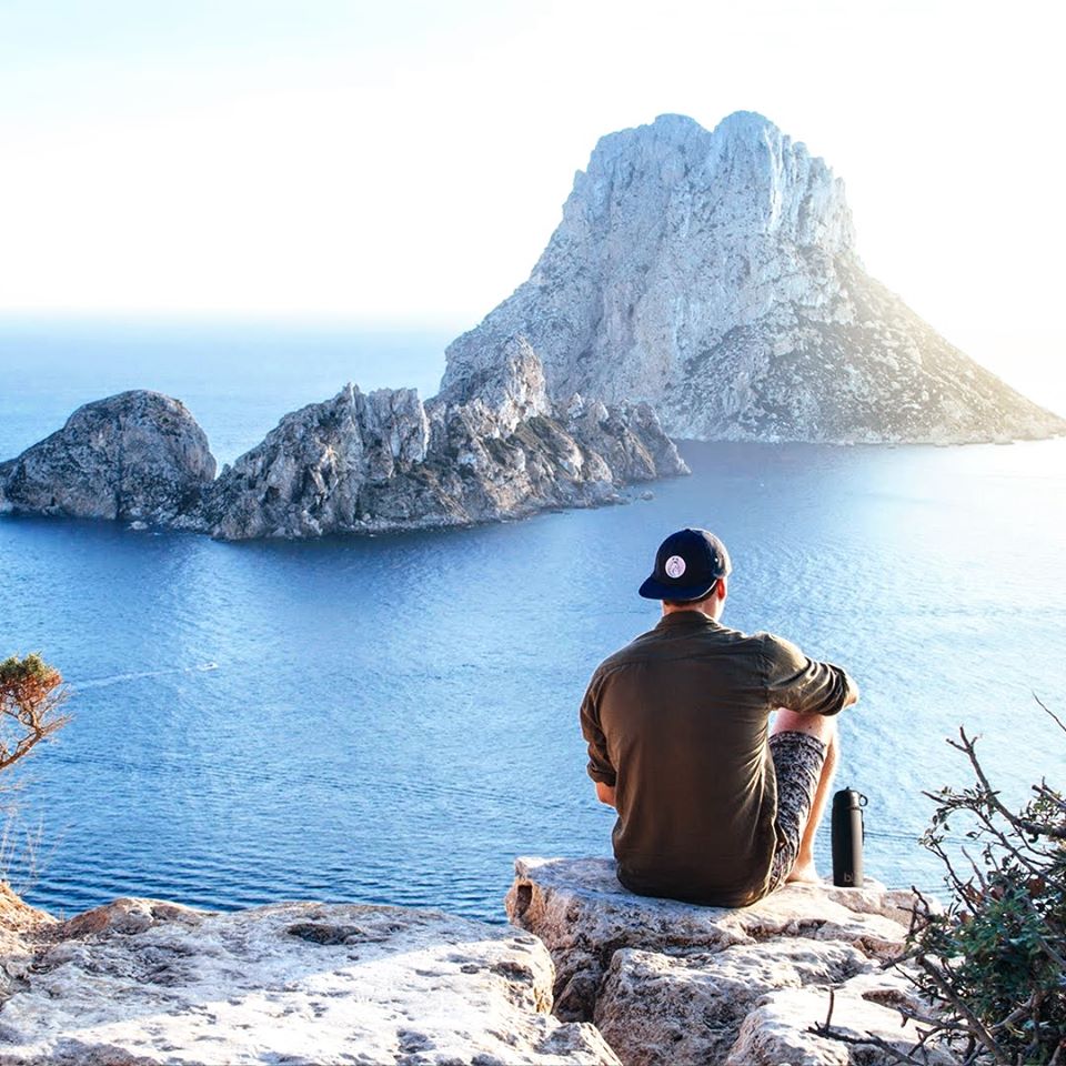 Blu_filters's tweet photo. ๐ง UPGRADE YOUR FLASK
.
Take a sip & stay a little longer.
.
Upgrade today: https://t.co/Xs6FUB8FqK
#SipBlu #UpgradeYourFlask
#StayHydrated #Flask #AlkalineWater
#Voyaged #TravelLust #TravelForLife #Traveling #Spain #EsVedra #Ibiza #IbizaVibes #IbizaBeach #IbizaSpain https://t.co/PPPIi9Lgfs