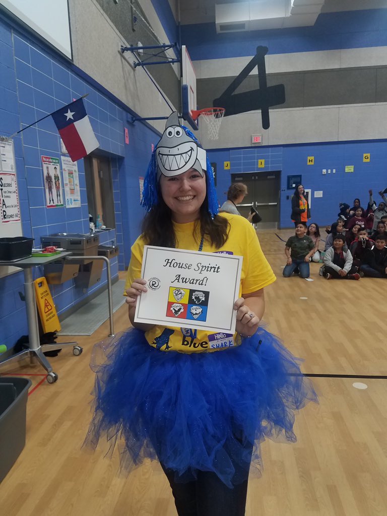 AzaleaLaMaestra's tweet photo. #RuthES #HouseSpiritAward @KayleaLong @Ms_Mitchell4 #Determinat https://t.co/etgdBDW1gx