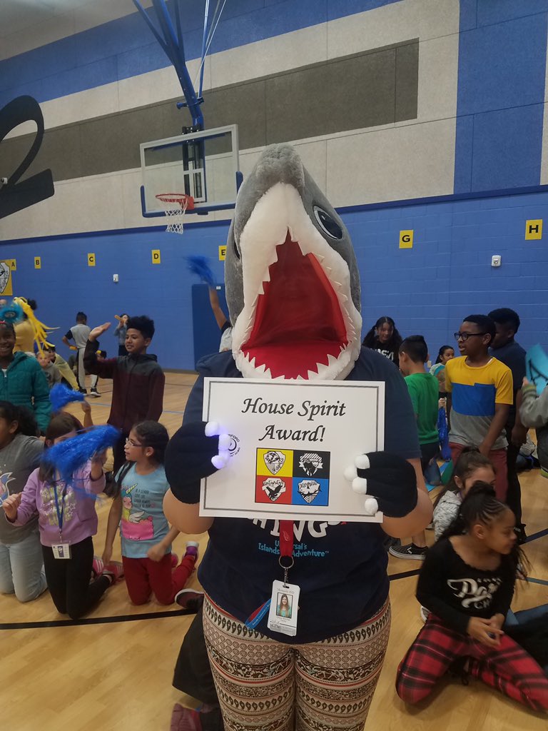 AzaleaLaMaestra's tweet photo. #RuthES #HouseSpiritAward @KayleaLong @Ms_Mitchell4 #Determinat https://t.co/etgdBDW1gx