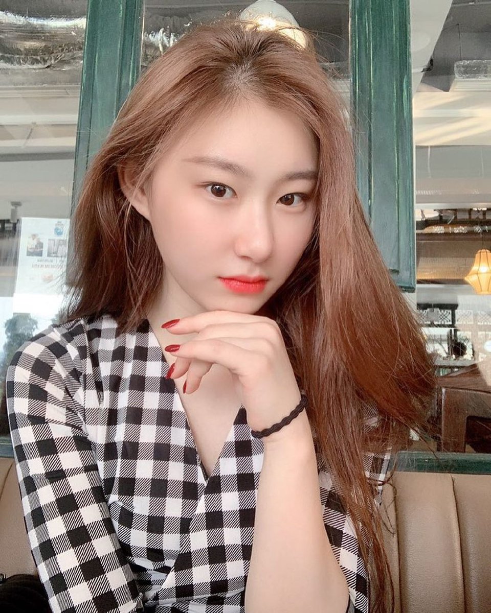 LCRY001's tweet photo. ⠀⠀🎠 : selfie💕 https://t.co/dCHMA3PjMQ