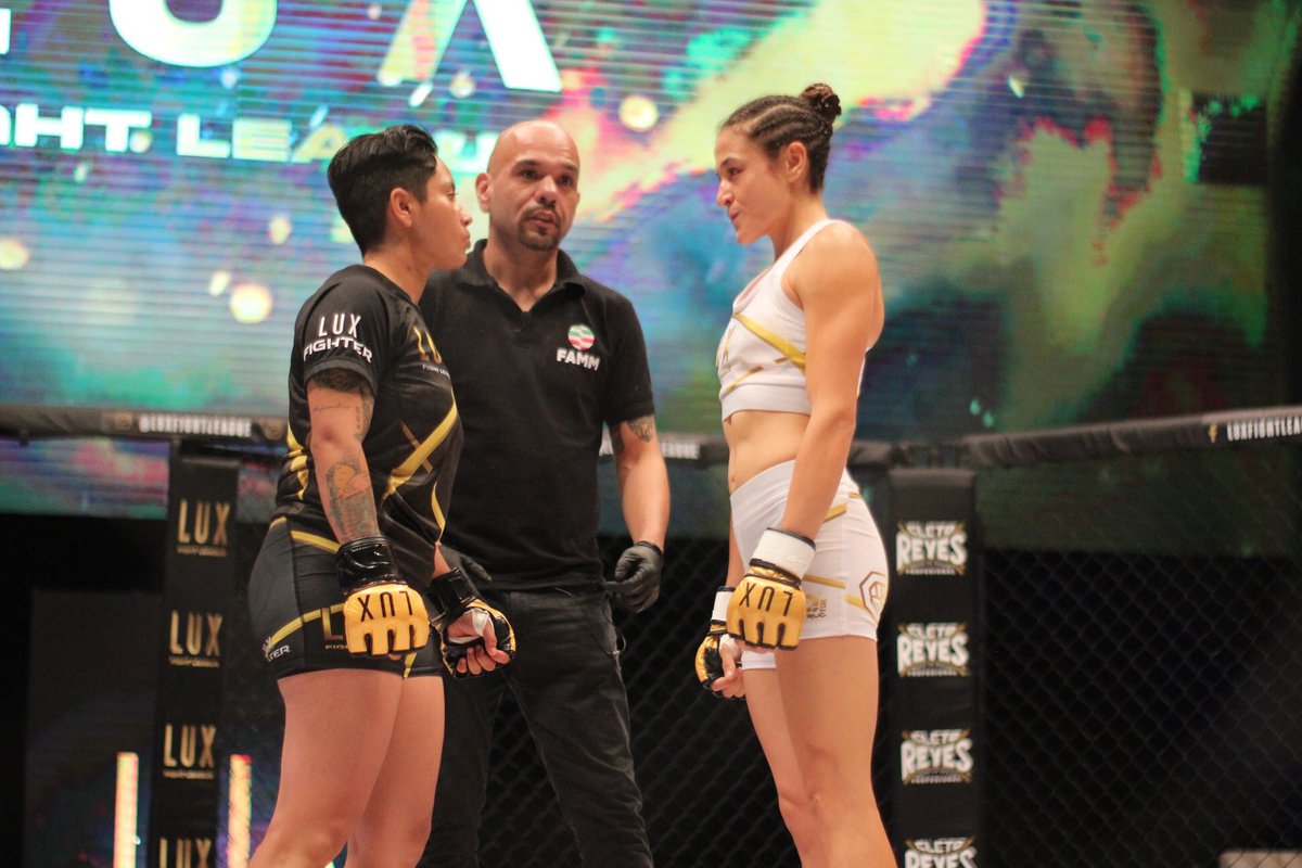 luxfightleague's tweet photo. El octágono no conoce de géneros. Si tienes un sueño, conviértelo en una meta 🔥👊🏻💜
#DiaInternacionalDeLaMujer #LUXTime https://t.co/bLz0AKsq7W