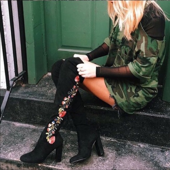 Syl_Rey's tweet photo. So good I had to share! Check out all the items I'm loving on @Poshmarkapp #poshmark #fashion #style #shopmycloset: https://t.co/V0B5wWMBbm https://t.co/b2xbUhvb1X