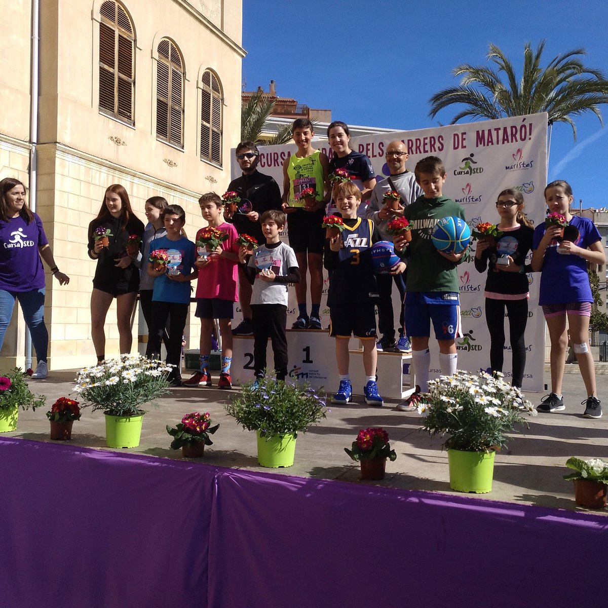 Cansats però immensament contents. La I CURSA SOLIDÀRIA SED MATARÓ ha estat un èxit de la solidaritat. Corredors, caminants, voluntaris... Tots units ho hem  fet possible. Per les nenes i les dones,  per la igualtat de gènere
🏃🏼‍♀️🚶🏼‍♂️🚶🏼‍♂️🏃🏾‍♂️👏👏