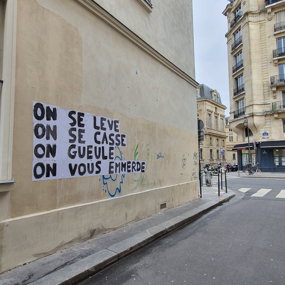 LaurePressac's tweet photo. Gentle reminder. #NousToutes https://t.co/8hQed7wUaB