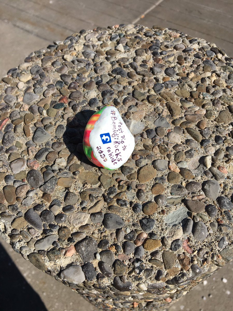 HoffsLisa's tweet photo. Best Buy Brainerd, its still there.  #bemidjirocks https://t.co/4CyELGgmNj