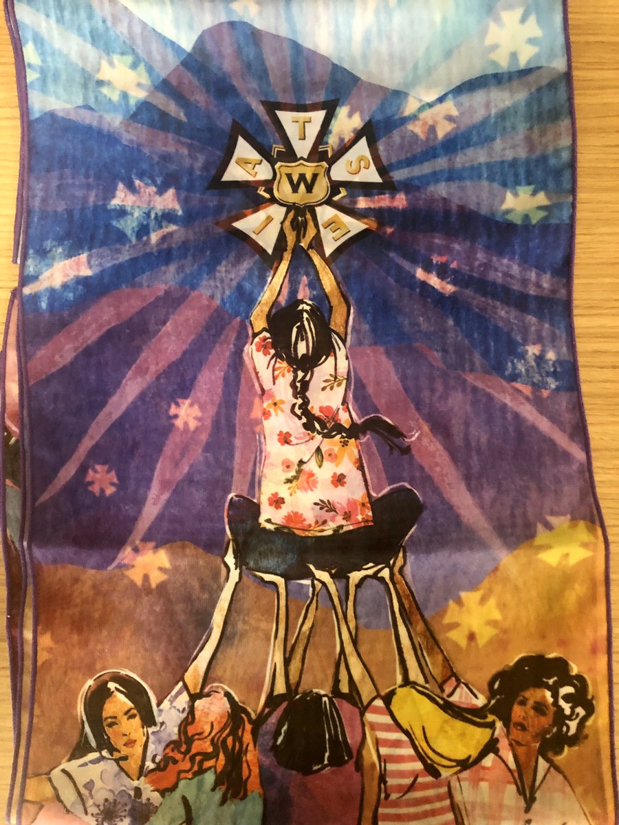 Happy #InternationalWomensDay! IATSE Locals continue to fight for women’s equality, equity, and representation.
#IATSE Women’s Committee socks and scarves are available for purchase via IATSEswag.net!
#IWD2020