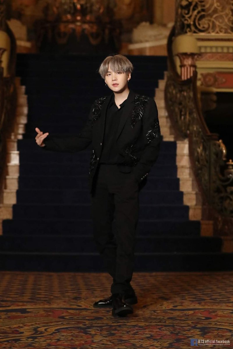 JinProject4's tweet photo. FELIZ CUMPLEAÑOS A UNA DE LAS MEJORES PERSONAS QUE PUEDE HABER,SI FELIZ CUMPLEAÑOS A MIN YOONGI💗✨UNA PERSONA HERMOSA CON MUCHO TALENTO Y UNA PERSONA QUE SE SIEMPRE SE ESFUERZA PARA DAR LO MEJOR DE EL💜
@BTS_twt
#GeniusYoongiDay

#HappyBirthdayYoongi https://t.co/NXwyl048LD