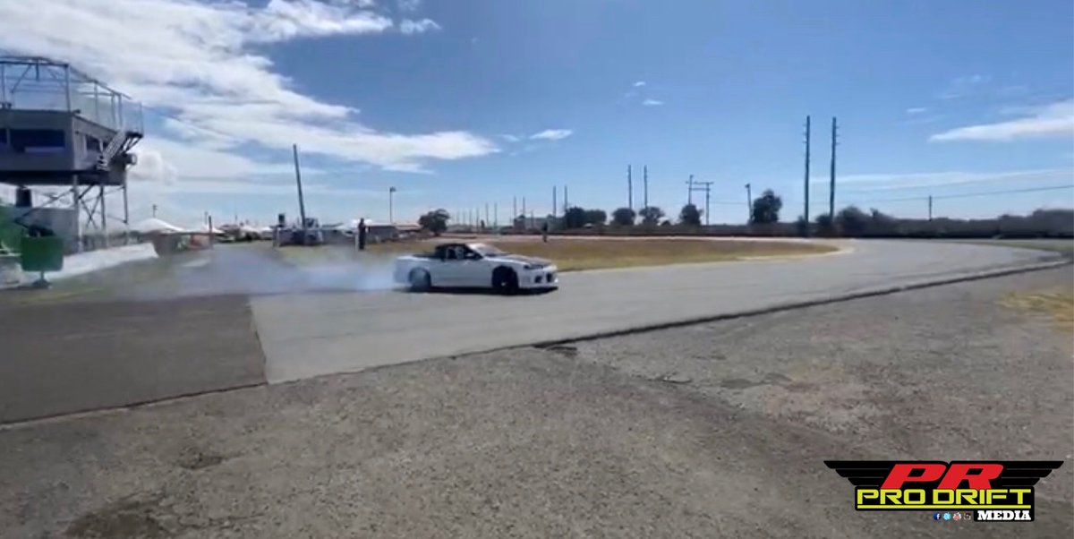 prprodrift's tweet photo. Sesion corta de practicas ayer en la mañana en Salinas Speedway... Solo quedas algunos detalles del trazado y dejarlo listo para el inicio de temporada 2020 

#prprodrift #prprodriftseries #formuladrift https://t.co/eZDA1eD5lj