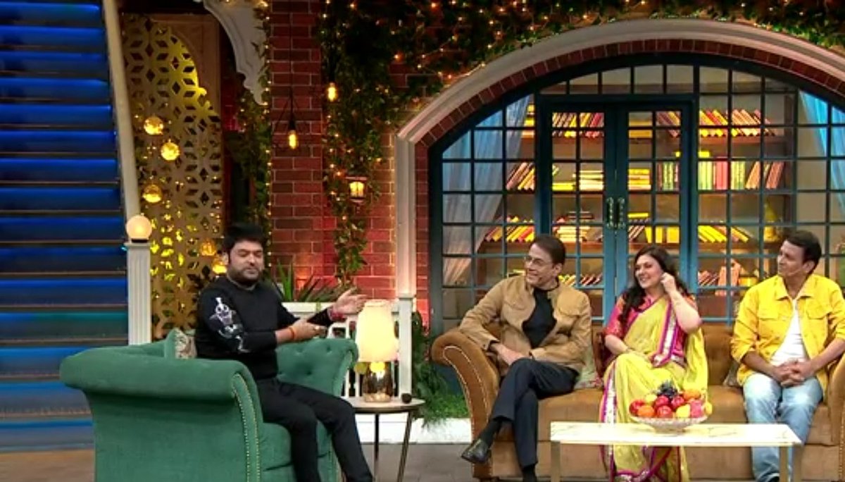 _jwalamukhi's tweet photo. My family is discussing about the Ramanand Sagar's Ramayan while watching TKSS & reminiscing the old memories!!
The good old days of ITV 🤧❤️
#RamayanOnTKSS
#RamanandSagar
#Ramayan https://t.co/7piD2PA1KS