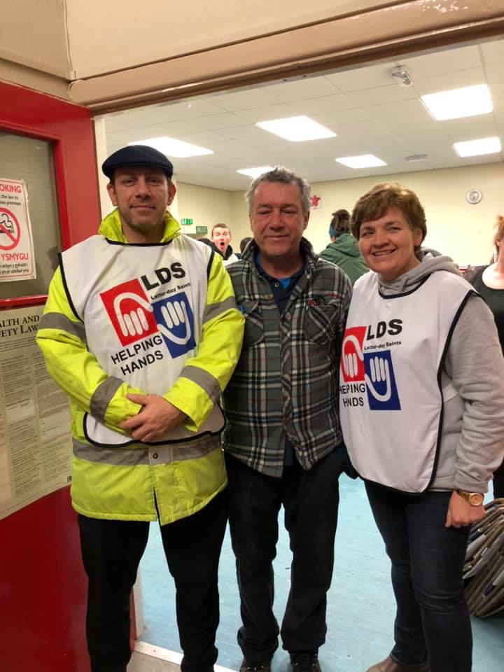 CardiffStake's tweet photo. For the last 3 weeks our team of #LDSHelpingHands volunteers have teamed up with Gavin at #SoftwashingUK to help sanitize homes, playgrounds and streets making them safe for the people of  #RhonddaCynonTaff #Pontypridd  #Floods #StormDennis https://t.co/wIF54gEj1u
