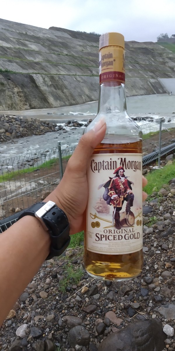 Feeling Good morning... #lossRaRewel  #wadukgondang #bendungan #sragentina #captainmorgan