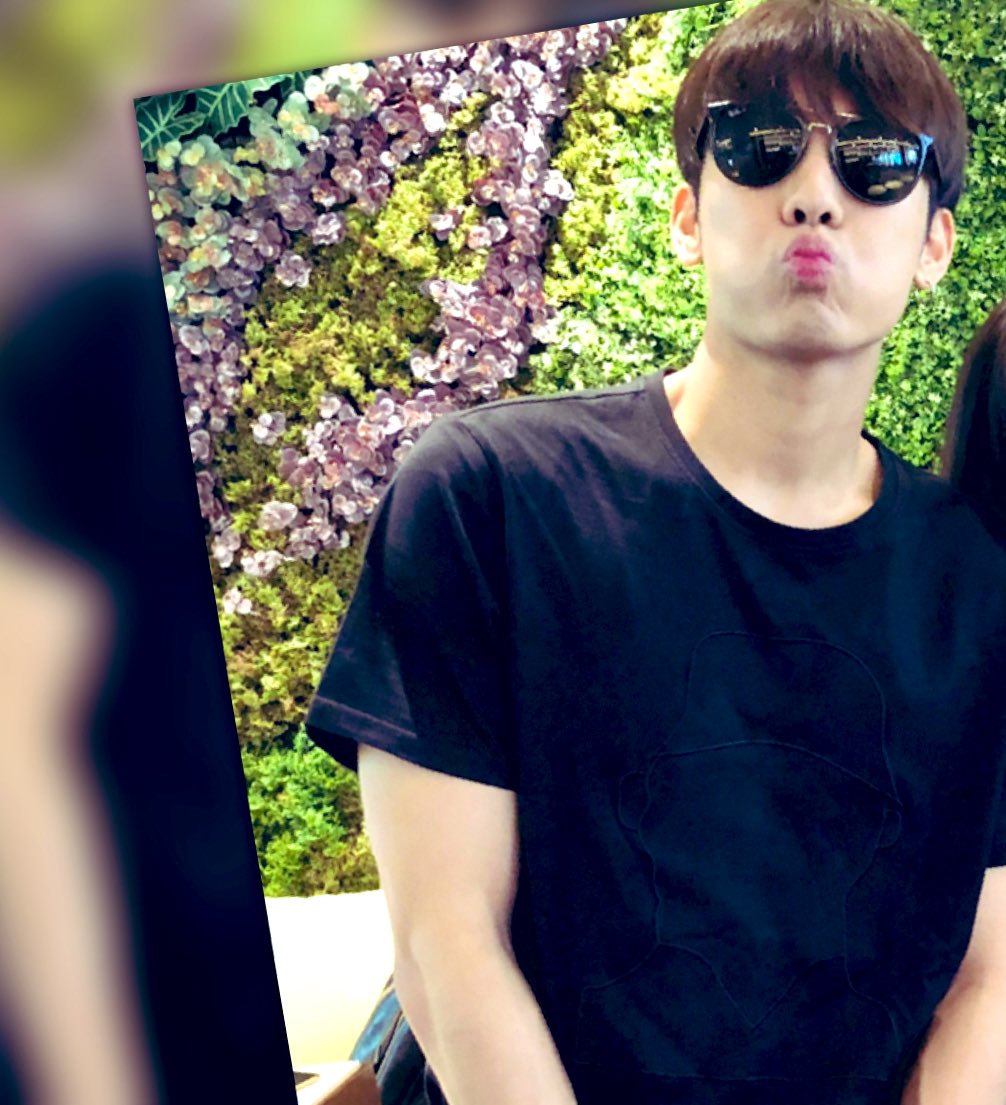 Muayinter6's tweet photo. แอ๊คนี้ชอบไม๊คับทุกคน #📷 @Bossser_ #Mewsuppsit  #mewlions  #มิวกลัฟ #MewSuppasit #TharnTypeTheSeries #หวานใจมิวกลัฟ https://t.co/Sx4EtH9mjm
