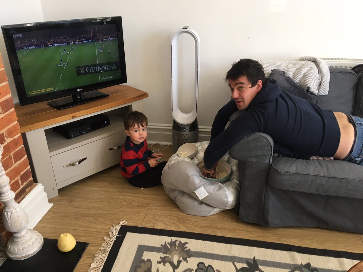 phillips7_jane's tweet photo. Watching the rugby & having a picnic #scotlandtowin #startingyoung https://t.co/aKmfKebpqu