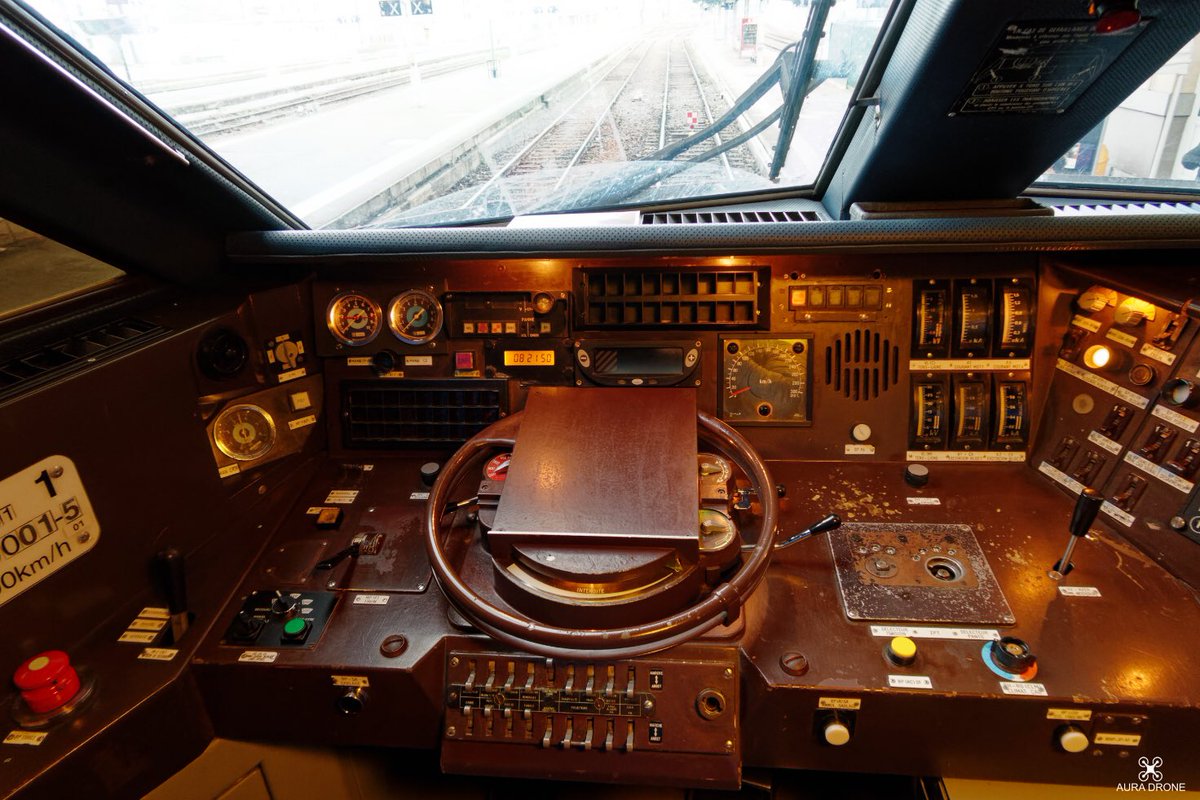 AuraDrone_'s tweet photo. Petite visite matinale du célèbre #TGVPatrick #AuRevoirPatrick #PatrimoineSNCF #SNCF #SNCFTERAURA
@TrainsExpo ; @SNCFTERAURA ; @GroupeSNCF ; @ConnectGares ; @SNCFTERAURA https://t.co/xxx8as2jay