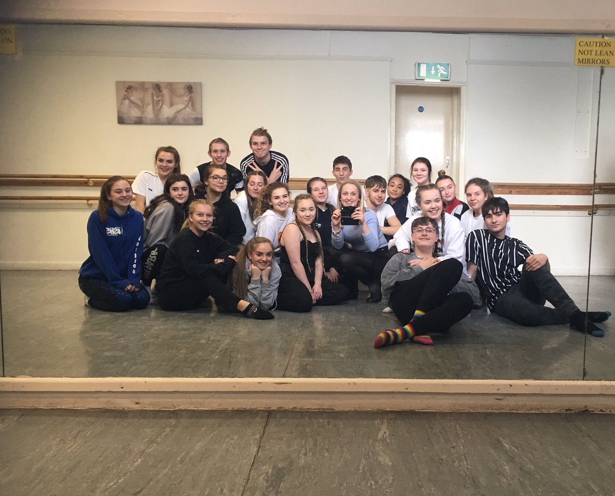 WBYDC's tweet photo. So proud of Senior Westies today!! Finale rehearsal, tech  rehearsal and now @NYDCompany workshop. Bring on the show @LoopDanceCo @southeastdance @onedanceuk #westies #UDance2020 #makeUDance https://t.co/ZWF9MJ9wEE