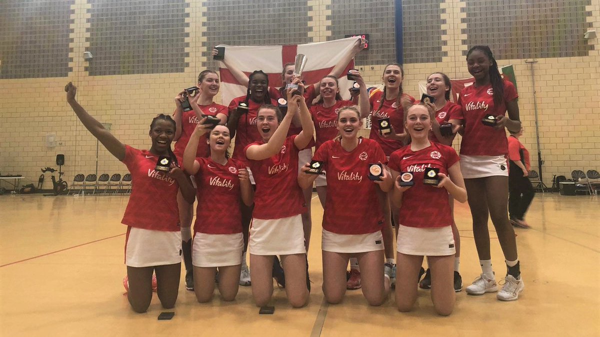 EnglandNetball's tweet photo. ๐ Congratulations to the England U17s on winning @NetballEurope!
The young Roses secured a 37-74 win against Wales in their final game of the weekend ๐
๐ https://t.co/PMzpjOh7uS https://t.co/j56DAKDxtu