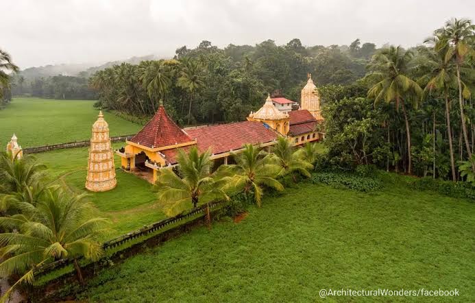 Ancient  #AnantaShayanum temple, Savoi-Verem, Ponda, North  #Goadedicated to Vishnu worshipped as AnantaShayana (reclining Vishnu resting on Adishesha). The idol inside the sanctum depicts Anantashayana with Lakshmi Devi at his feet & Brahma emerged on the lotus from his navel 1/2