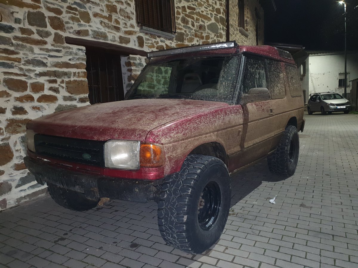 Muchobarro4x4's tweet photo. #muchobarro4x4 #amigos #rubendecelis #logozamos #garminalpha100 #rutas4x4leon #elmonteesdetodos #300tdi https://t.co/XsSpBMQehb