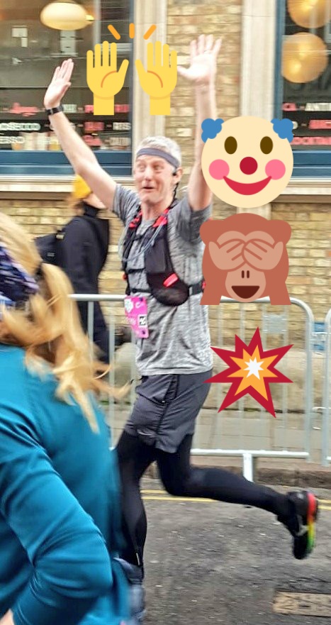 JonathanWhytock's tweet photo. That moment at 12 miles when you spot Kate and Grace in the crowd cheering you on. Thanks to @douga75 &amp; @alfie48w for you support in the crowd as well ❤👌👍 @CambridgeHalfUK #runr #running247 #ukrunchat https://t.co/BTBBclHFDd