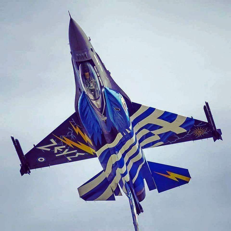 Hellenic Air  fighter Jet 'Zeus' 
#GreekMilitary #GreekAirforce 🇬🇷💙