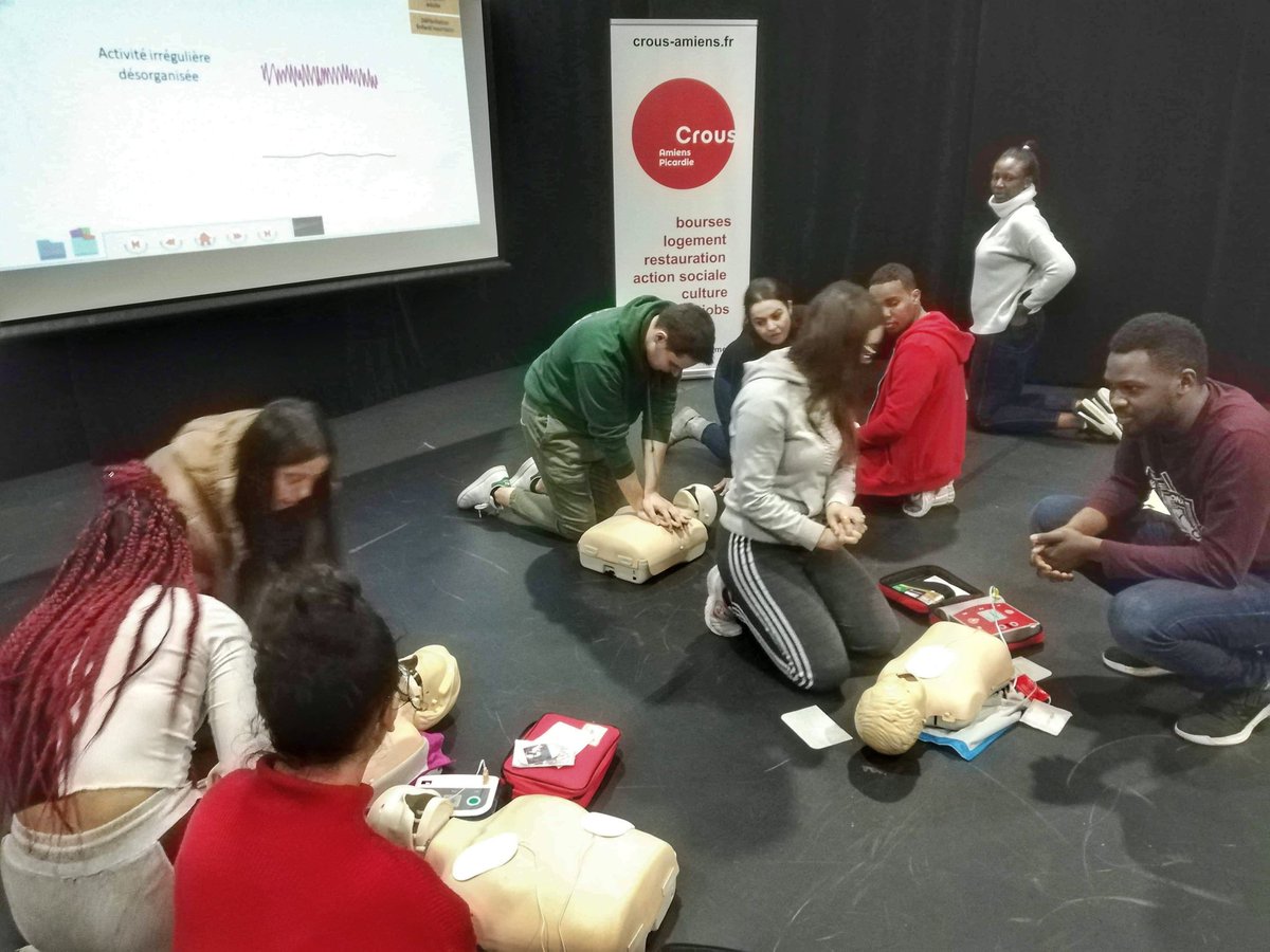 Grâce au <a href="/crousamienspic/">crousamienspicardie</a>, ce weekend nous avons passé deux formations de #PSC1. Bravo à tous nos stagiaires 👏👏👏

#UNASS
#FormationSecourisme
#PréventionEtSecoursCiviquesDeNiveau1
#VisMaVieDeSecouriste