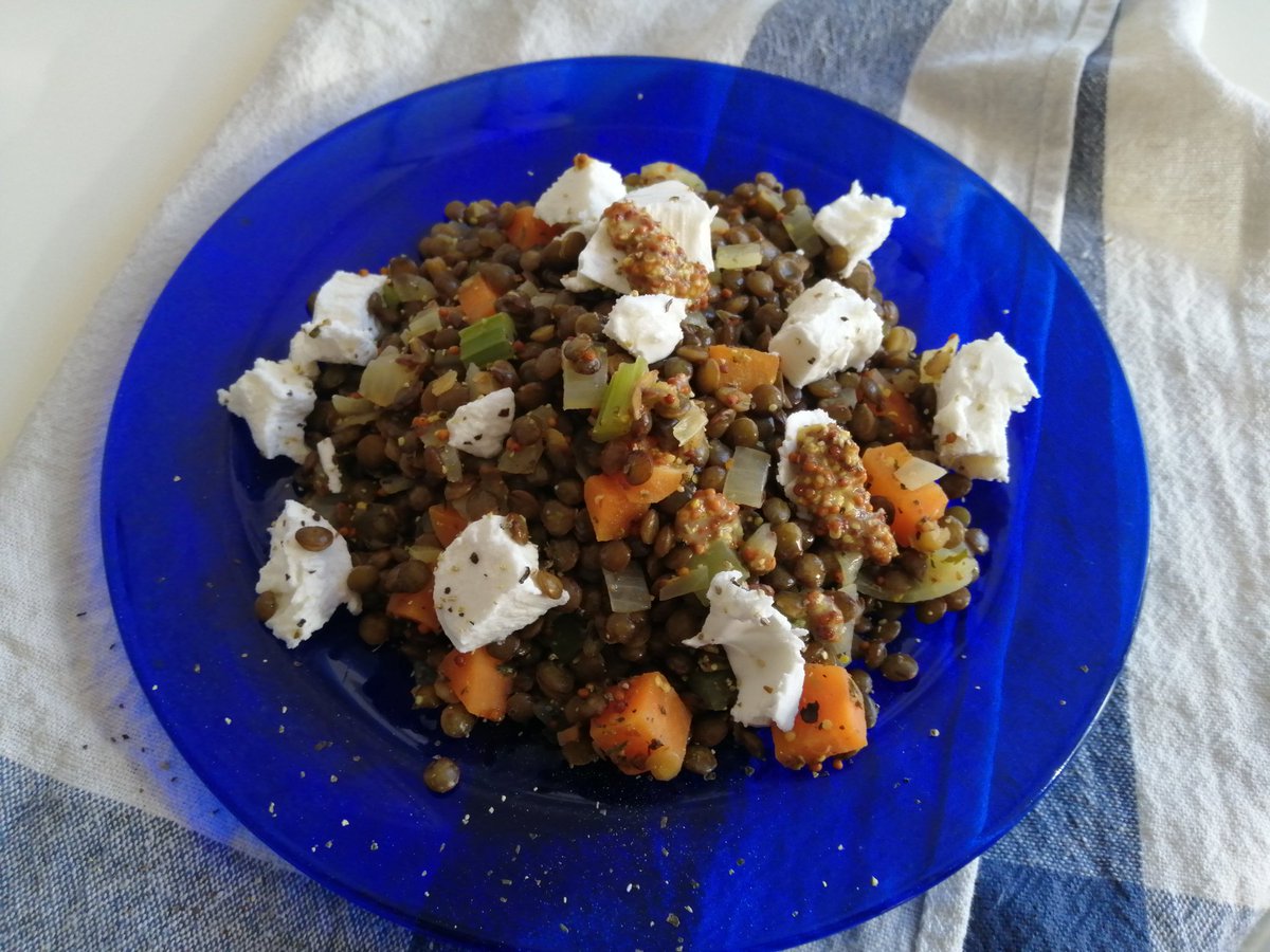 WellnessWis's tweet photo. H is for #hearty #healthy #homecooking 
Nourishing comfort food to banish these rainy day blues! Warm french lentil salad
#wisforwellness #MentalHealthAwareness #healthandwellness #comfortfood #goodmoodfood https://t.co/N3XaZxeRN7