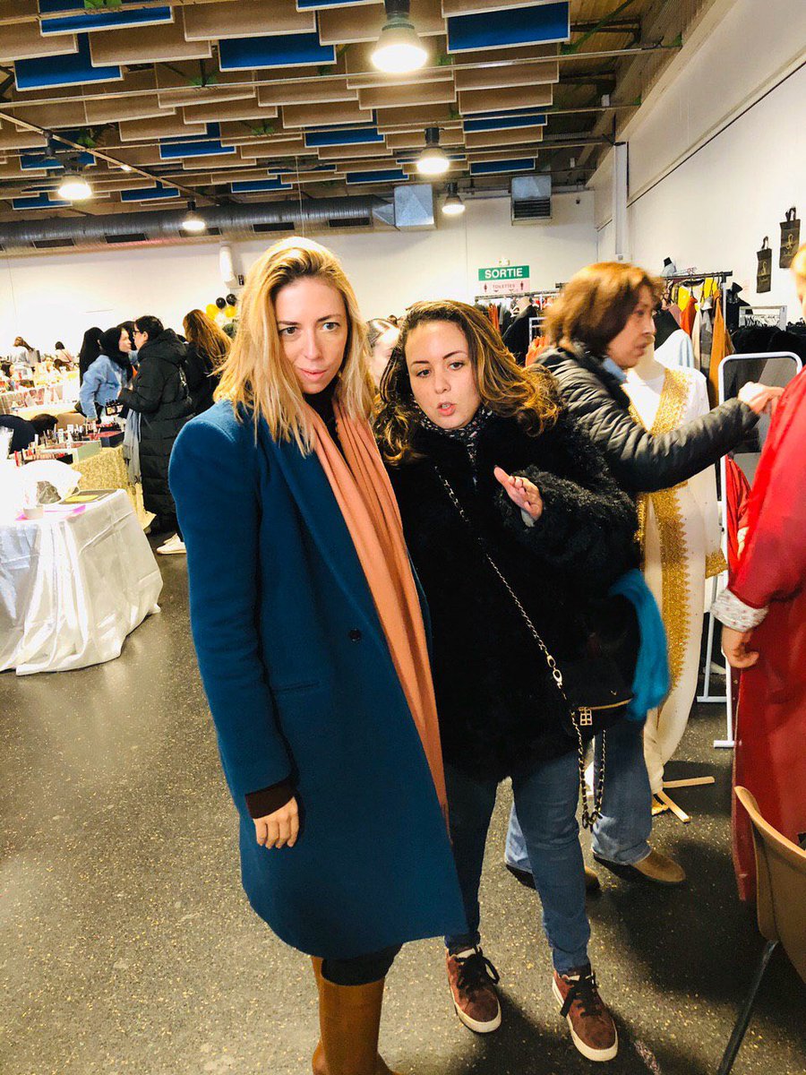 CamilleBedin's tweet photo. #ReussirEnsemble merci aux organisatrices du « Salon Fashion Day » en cette #JourneeDesDroitsDesFemmes merci à @DounyaBarraq Helene et  @SamiaPoullard pour m’avoir emmener @NanterreEnsembl est une #équipe https://t.co/pUE7drRM0l