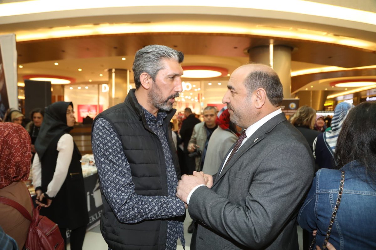 ibrahim_aygn's tweet photo. Ak Parti MKYK Üyesi ve Malatya Milletvekili Sn. @oznurcalik , @battalgazibeltr Başkanı Sn. @osmangudertr ve Ak Parti Battalgazi İlçe Başkanı Sn. @basrikahveci ile birlikte Malatya Park AVM’de Dünya Kadınlar Günü Standını ziyaret ettik. 

@millibeka @muratsahin2023 @ibrahim_aygn https://t.co/PQ3z5BQulC