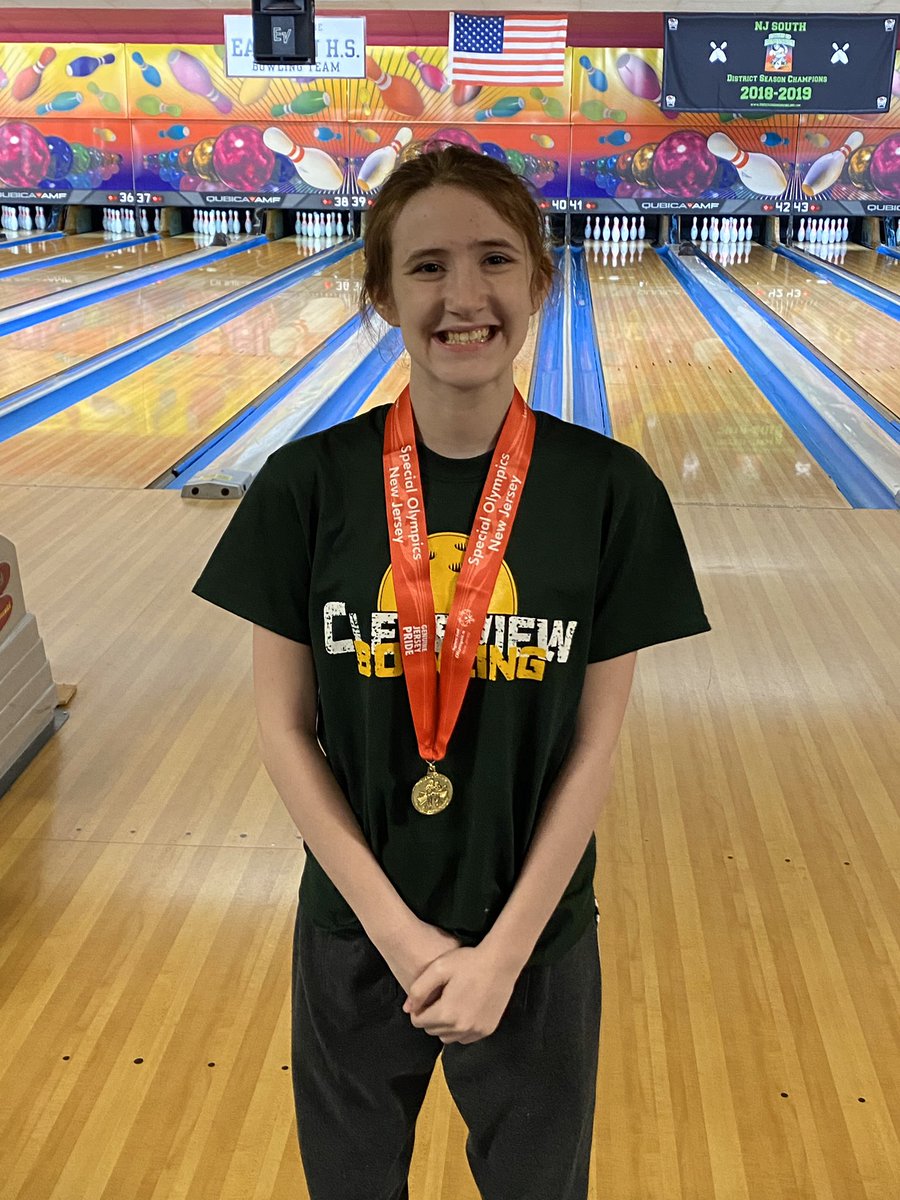 HornbacksView's tweet image. Lily won First Place!! She goes on to States!!