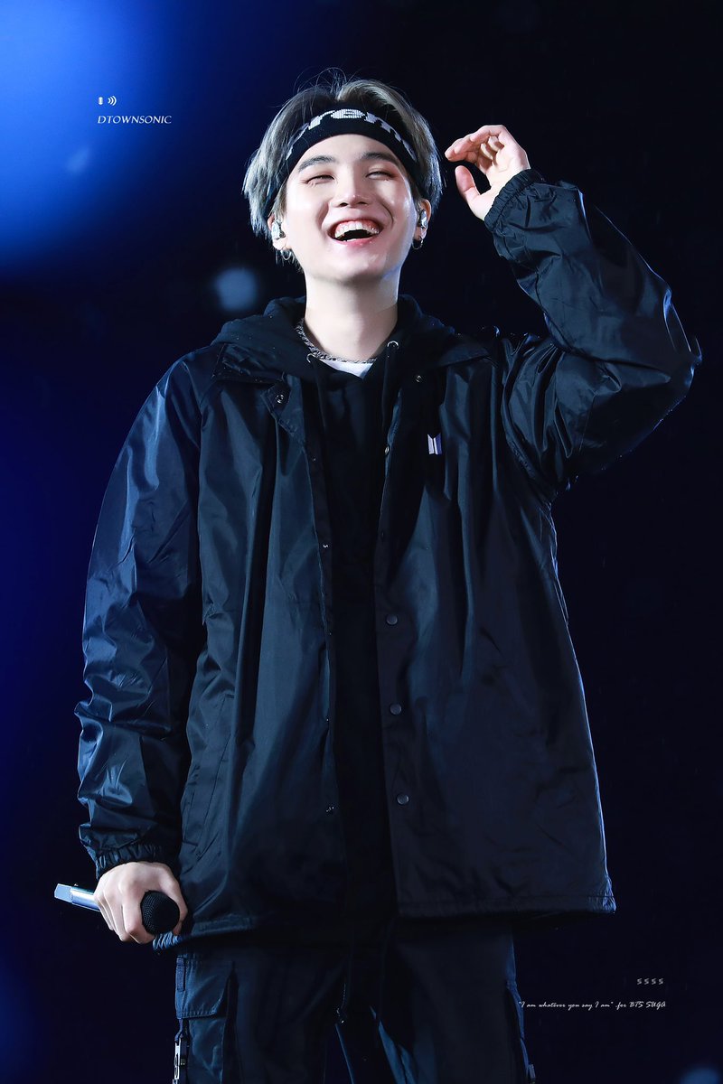 dtownsonic_suga's tweet photo. #HappyBirthdayYoongi 
#윤기의_윤기나는_생일_축하해 
 Happy Birthday 
#SUGA #슈가 #BTS  #방탄소년단   
#민윤기 #AgustD 
@BTS_twt https://t.co/qkJwmtJekP