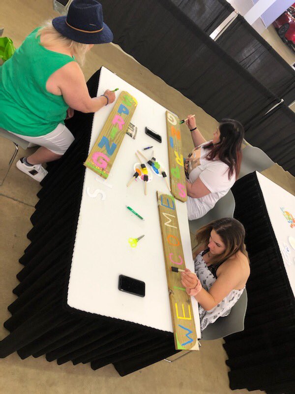TexasHomeGarden's tweet photo. If you missed crafting with Adeina Anderson of Creative Lifestyles with Adeina. Check our the fun projects our attendees took home at yesterday’s free workshop. https://t.co/GZW2pMVjVc