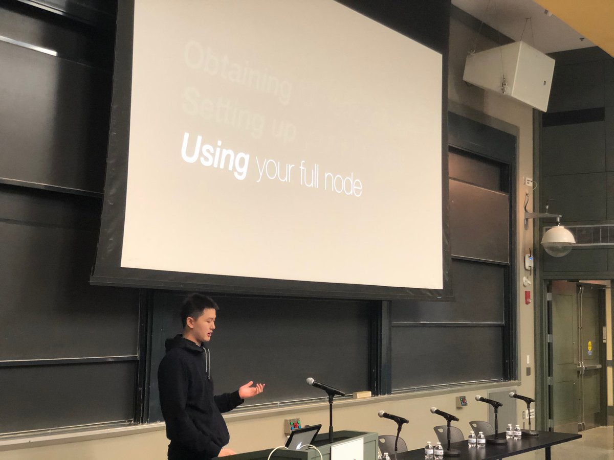 MITBitcoinClub's tweet photo. Here is @carl_dong giving a slick presentation about the explosion in self hosting.
#MITBitcoinExpo #BuildingTheStack https://t.co/h1Gjcqopjx
