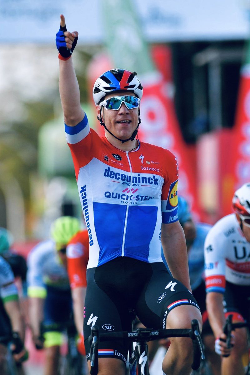 #GPMonsere - Hooglede > Roeselare - pelotonspurt &amp; winst voor de Nederlandse kampioen FABIO JAKOBSEN zijn 3e zege van dit seizoen - vanavond documentaire in Belgasport van Jean Pierre Monsere op Canvas om 20u50 -