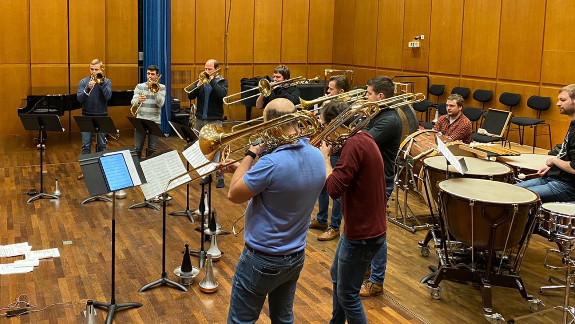 TromboneUnit's tweet photo. 1/2
The IPV Festival 2020 in Saarbrücken ends today with the final concert. #tromboneunit members are already back home and can’t take part.
But we had amazing days in Saarbrücken. A special thanks to the organisers Fabrice Millischer and Guilhem Kusnierek for their great effort https://t.co/erbBhls8PM