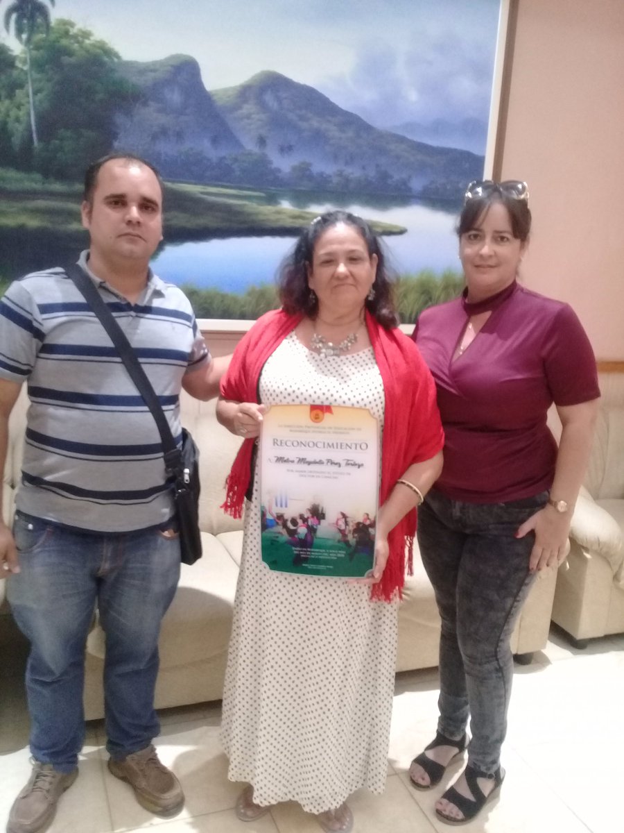 Se efectuó en el Consejo de la Administración Provincial Balance Anual de Actividad Científica donde se estimularon los dos Doctores en Ciencias de la Educación de nuestro municipio Felicidades
#MayaEduca #EducadoresCubanos 
#EducaMayaBeque