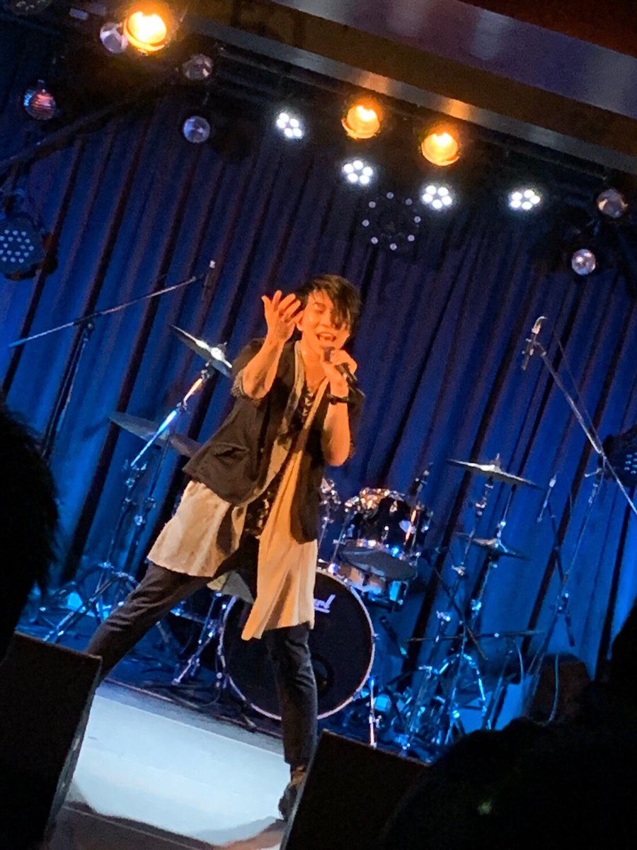 gondawaratougo2's tweet photo. ミニフェスLive Vol.2ありがとうございました〜❗️

世間では暗いニュースも多い中、高校卒業だったり、ご懐妊というなんか心温まる事の多いイベントでしたー✨

3月中のライブはいつも以上に心を込めて歌をライブをしてます。
アナタのヒーローになれる様に。

今日もありがとうございました🙏✨ https://t.co/73gWxez4cO