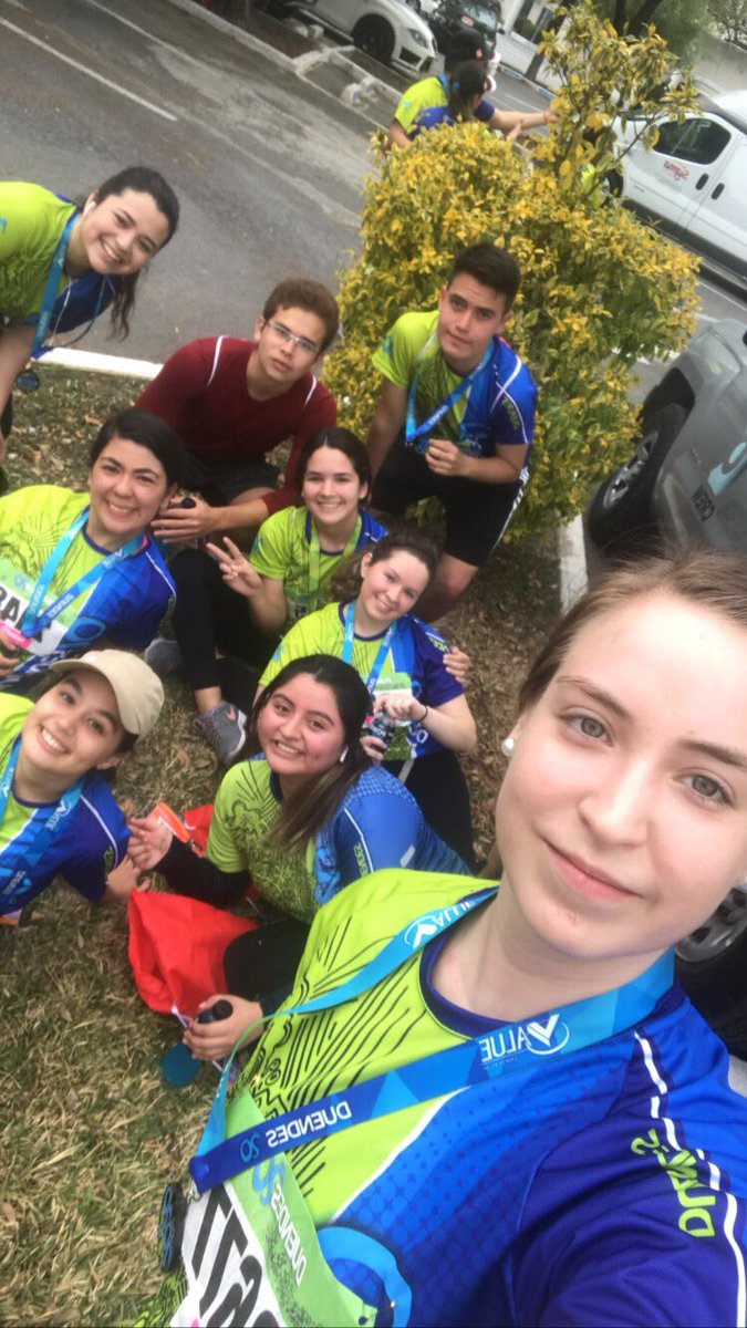 ivana_florez's tweet photo. TODOOO absolutamente TODO se puede lograr si te lo propones 🏃🏼‍♀️💪🏼 primer 10k muertos pero felices! @rtabitas https://t.co/Egxa28LpO7