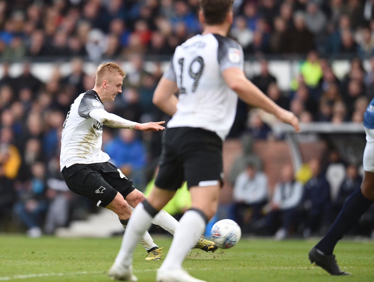 mrgeoffpeters's tweet image. No Wayne Rooney for Derby today but they've got others to score world class goals. Step forward Louie Sibley, an 18 year old making his league debut. Left footed, 20 yards, top corner. Absolutely class finish. Pride Park rocking. Looks a real talent. Remember the name #dcfc