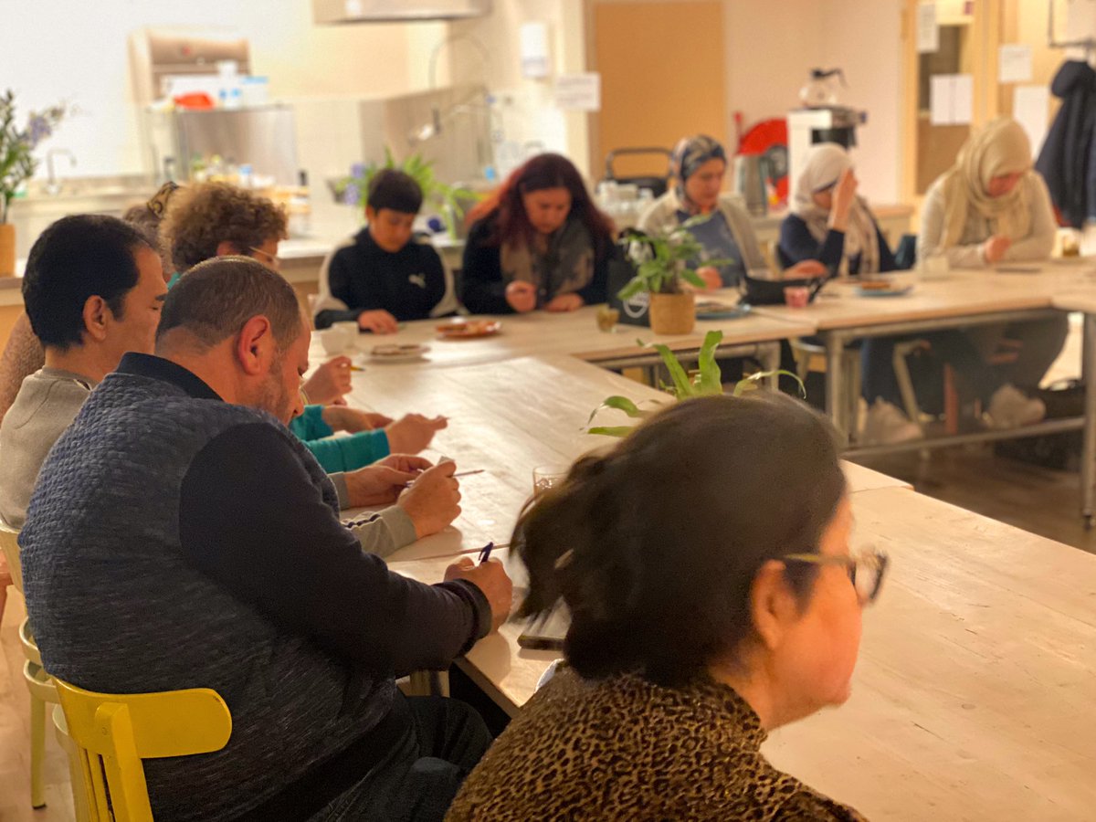 OpenMindTiel's tweet photo. Het was weer gezellig #bingo met muziek🎸🥁
Bedankt voor iedereen die heeft een mooi cadeautje mee gebracht 🎁🛍
@gemTiel #open_mind_café #praattafel #open_mind_tiel #bingo #spelen #muziek #vrijdag #avond #Tiel https://t.co/97blMtghRq