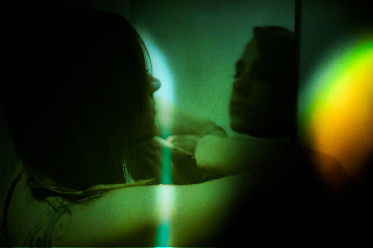 kamereonmusic's tweet photo. I put myself in a state of mind
I close my eyes and I let go
.
2 days left. Love to all the women who contribute to music and art and life.
.
#womeninmusic #internationalwomensday #techhousemusic #deephouse #techhouse #electronicmusic #newkamereon #kamereon https://t.co/rCCQV4Kxqr