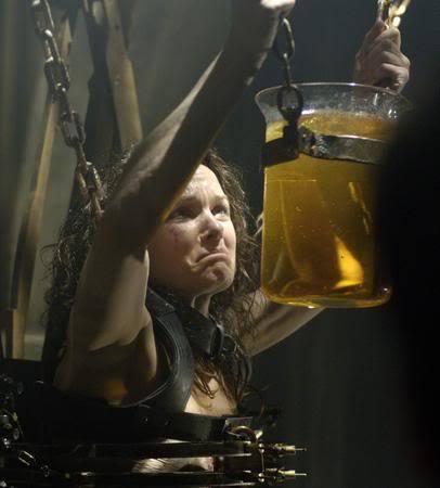 InfernalYoung's tweet photo. SAW III (2006) @DinaMeyer  ANGEL TRAP
#saw #jigsaw #fromthebookofsaw #billythepuppet #angeltrap #saw3 #spiral https://t.co/L6cqLSCfKq