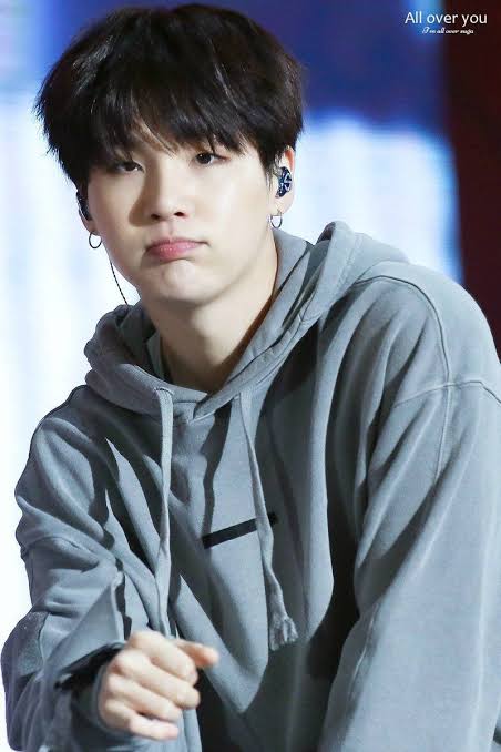 SoniaAshraf14's tweet photo. Its our meowngi BIRTHDAY 
#BTS #SUGA #BIRTHDAY #SugaOurBrightestStar #MeowMeow #MINYOONGI #AgustDay https://t.co/benALHsEPW