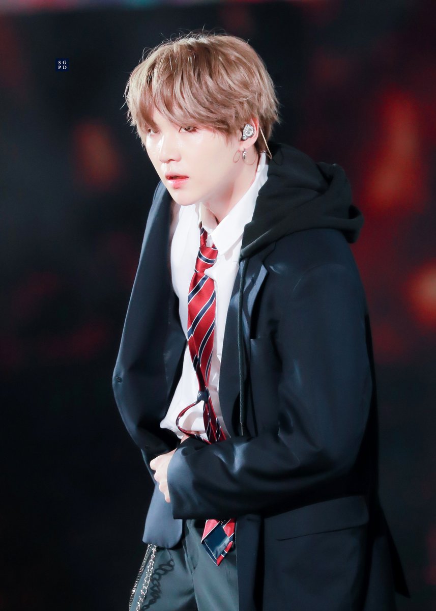 Sugapowder_0309's tweet photo. 𝟢𝟥𝟢𝟫 

 𝗛𝗔𝗣𝗣𝗬 𝗕𝗜𝗥𝗧𝗛𝗗𝗔𝗬  𝗠𝗬 𝗦𝗨𝗚𝗔. 

생일 축하해 민슈가 
#윤기는_우리의_위로_위로 #윤기생일ㅊㅋ 
#민윤기 #슈가 #SUGA #윤기는_우리의_자랑이야  
#윤기의_윤기나는_생일축하해
 @BTS_twt https://t.co/76YxJowwDH