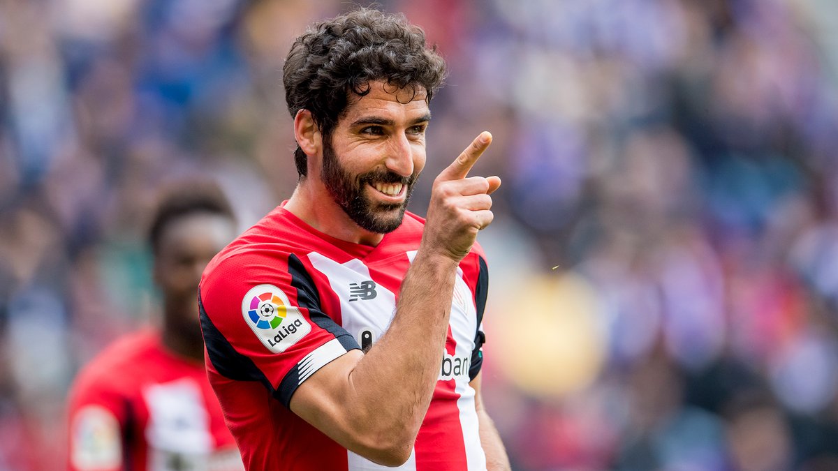 AthleticClub's tweet photo. ☝️ ¡¡Semana redonda!!

✅ Final de la #CopaDelRey 🏆
✅ Victoria a domicilio en @LaLiga ⚽️

😉 ¡¡Seguimos, familia!! 👊

#AthleticClub 🦁 https://t.co/jaAEIYfrRv