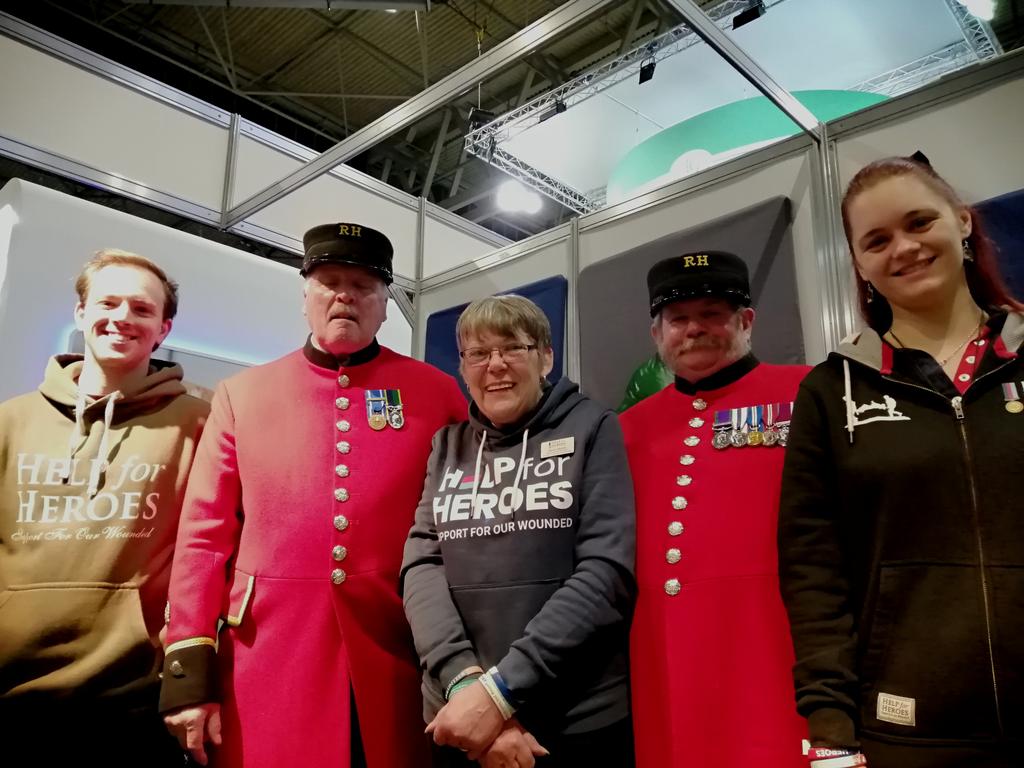 Another great day <a href="/Crufts/">Crufts</a> with <a href="/HelpforHeroes/">Help for Heroes</a>...... Today's visitors included these 2 lovely chaps from <a href="/RHChelsea/">Royal Hospital Chelsea</a> #Thankyou for your service and for stopping by to see us ❤️