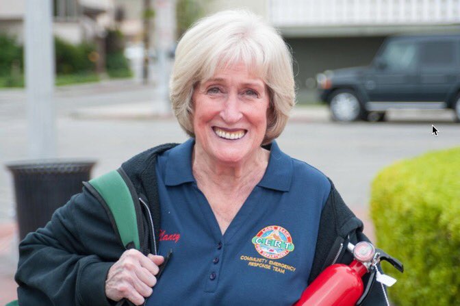 LBCertNaples's tweet photo. We are especially grateful for our dedicated women volunteers leading the charge on Naples Island and stepping up for the community. Want to get involved? Click link in our bio. #womensday2020 #IWD2020 #LBCert #LBCertNaples #suzieprice3rdlb #naplesislandorg #naplesislandbusiness https://t.co/cYZUEW31u1